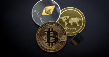 Decentralized Exchanges (DEX) Mechanics: How They Work, Key Innovations, and Real-World Insights